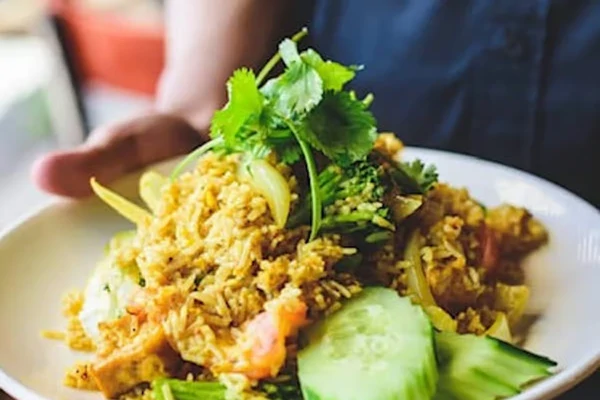 CURRY FRIED RICE