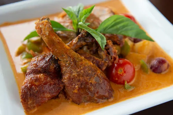 Royal Duck Curry