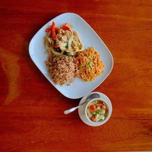 Com - HOT BASIL CHICKEN